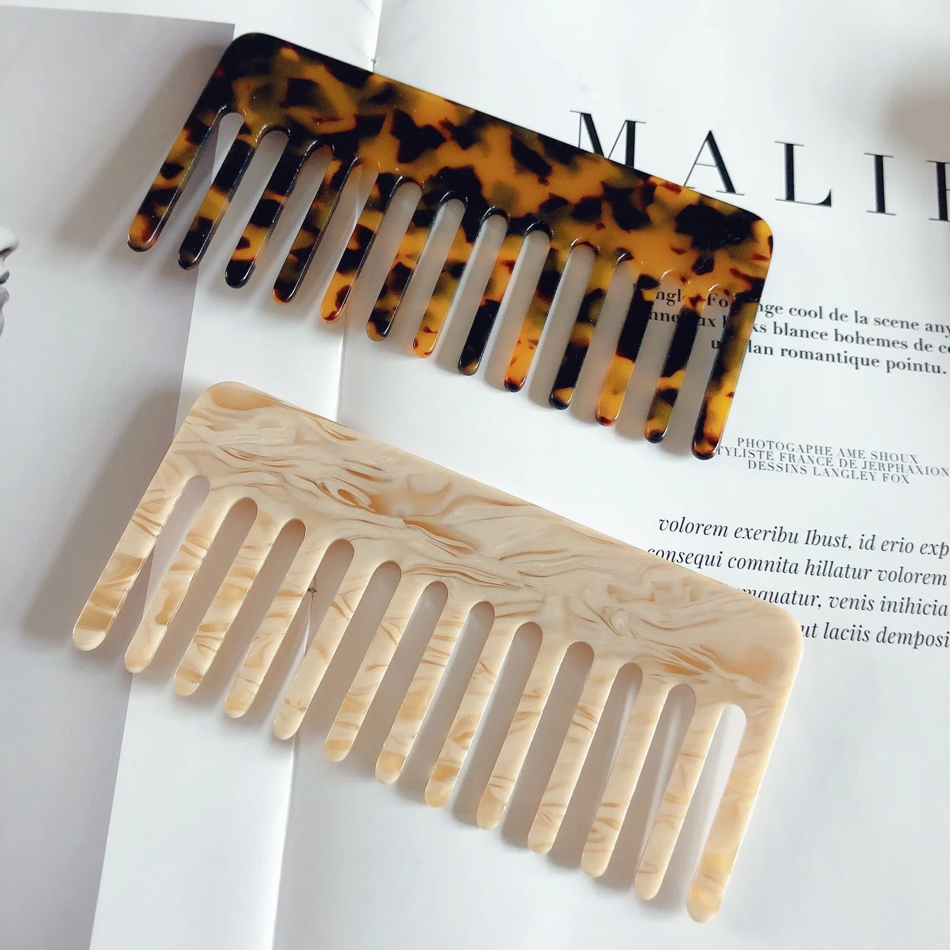 Hair Care Korean Products - Kore moda asetat renkli kuaför tarak